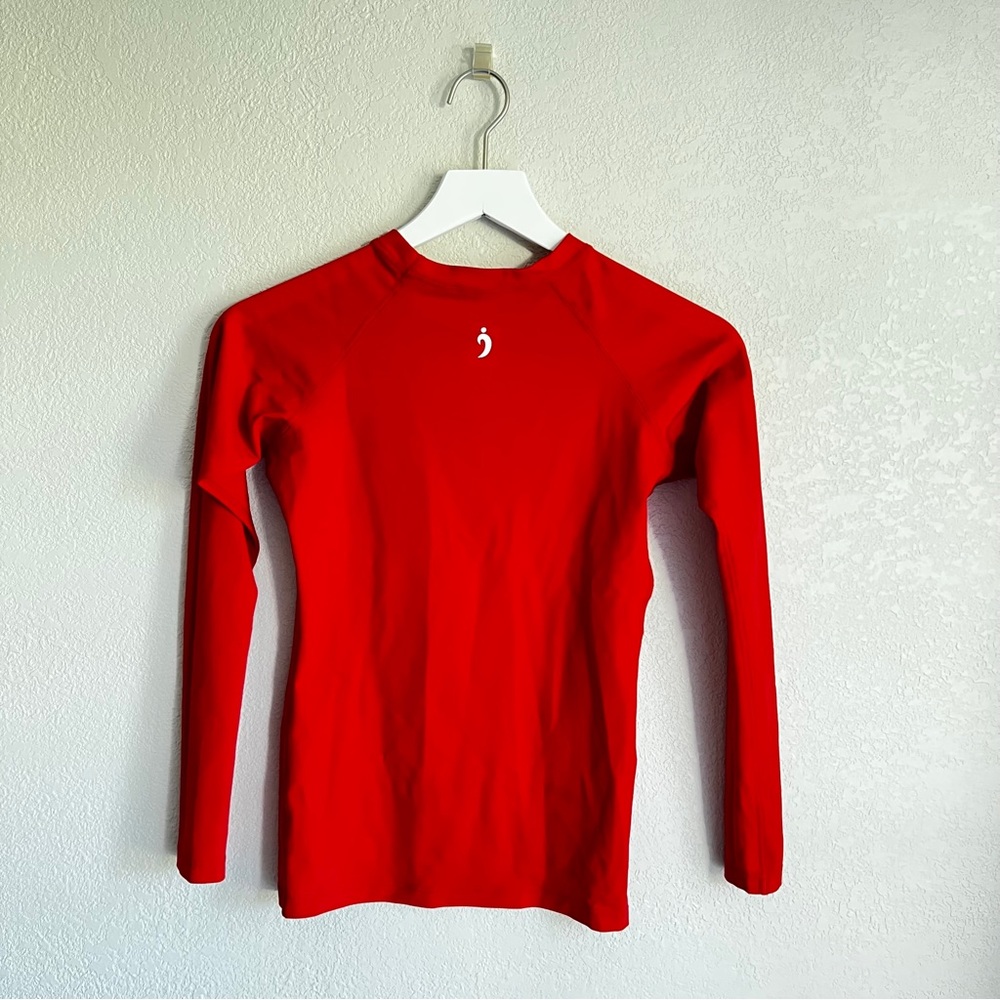 Adult small illusions red rash guard